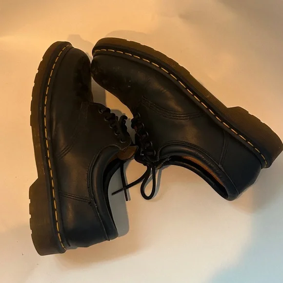 Dr. Martens Black Leather Oxfords "air wair" size US9 men - Picture 6 of 6